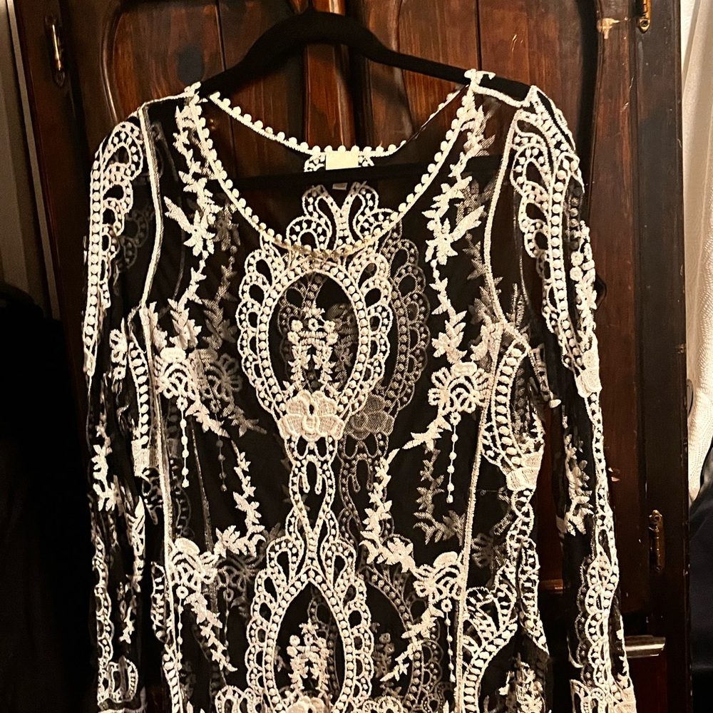 Black and White Graphic Embellished Blouse